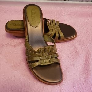 Cougar sandals